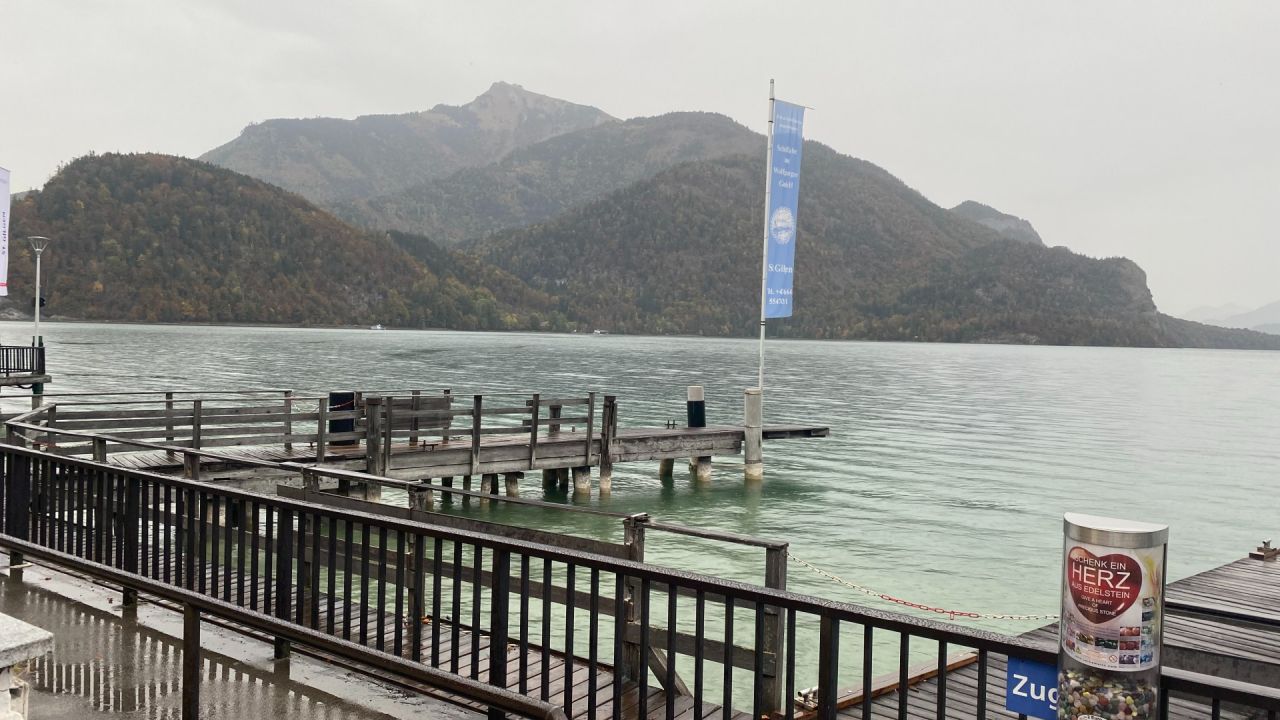 Vožnja z ladjico po jezeru Wolfgangsee od Sant Gilgen do Strobla