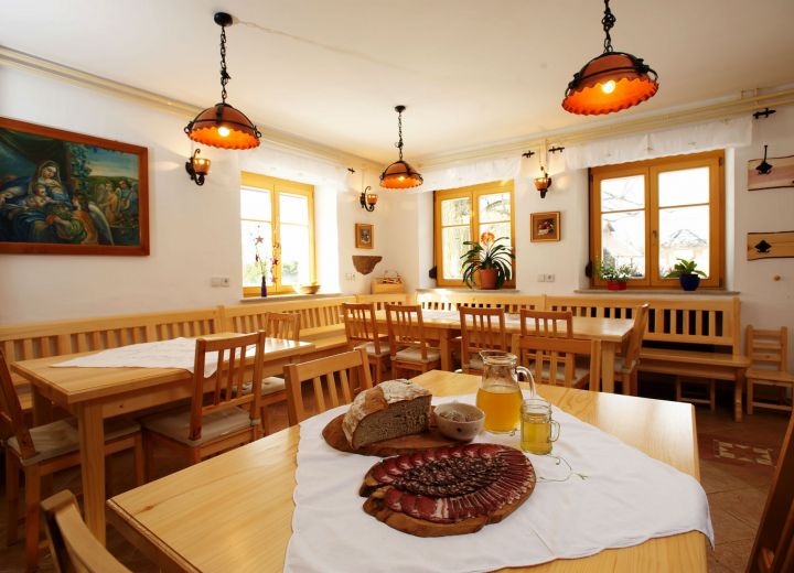 LEŠNIK
