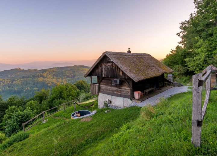 Matjaževa domačija- Zidanice Škatlar 1, 2 in 3