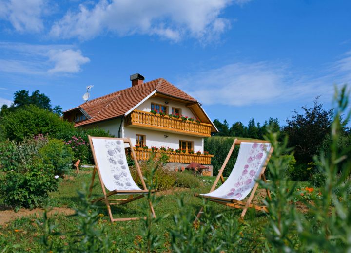 URŠKA