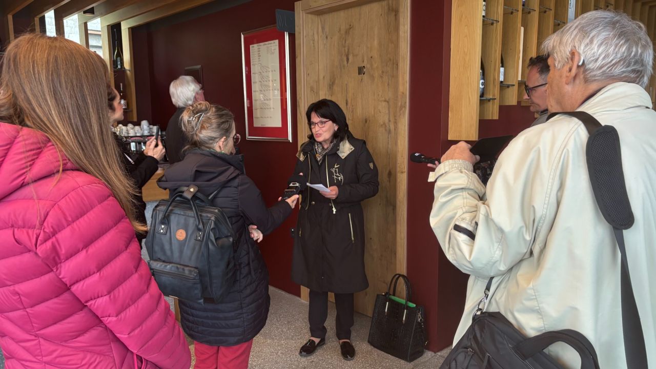 Predsednica ZTKS, Slavka Grobelnik je novinarjem predstavila pomembno vlogo turističnih kmetij  ter pristna doživetja na kmetijah.